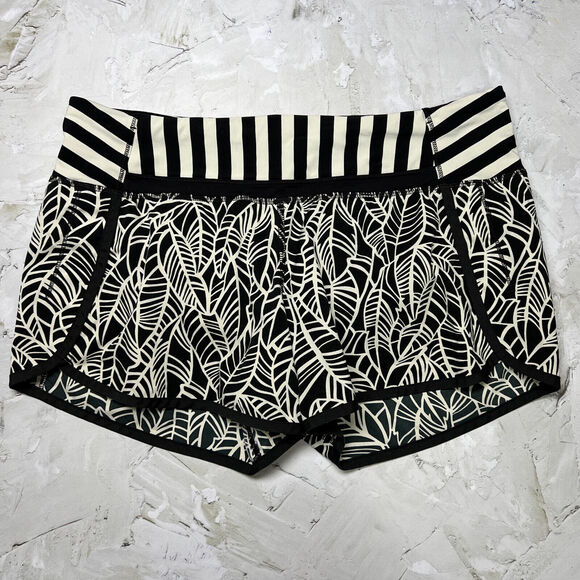 Lululemon Pretty Palm Run Times Shorts 4" SIZE 8 WAIST 33 Black White Liner - Picture 3 of 11